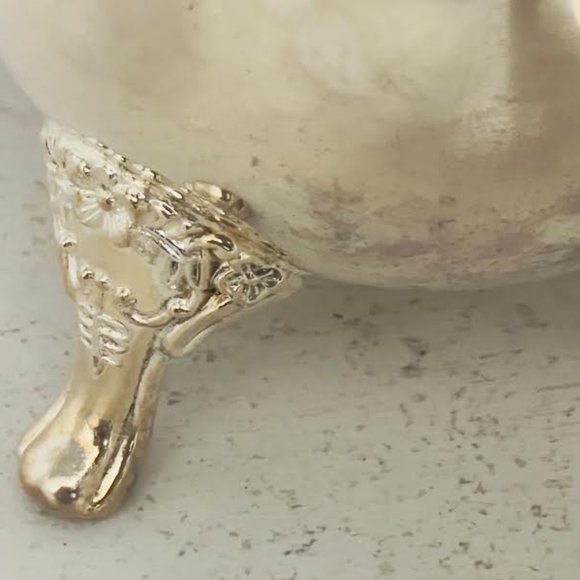 Elegant Polished Silver Plated Tea/Coffee Lidded Pot Vintage Teapot Teaware - Picture 6 of 14